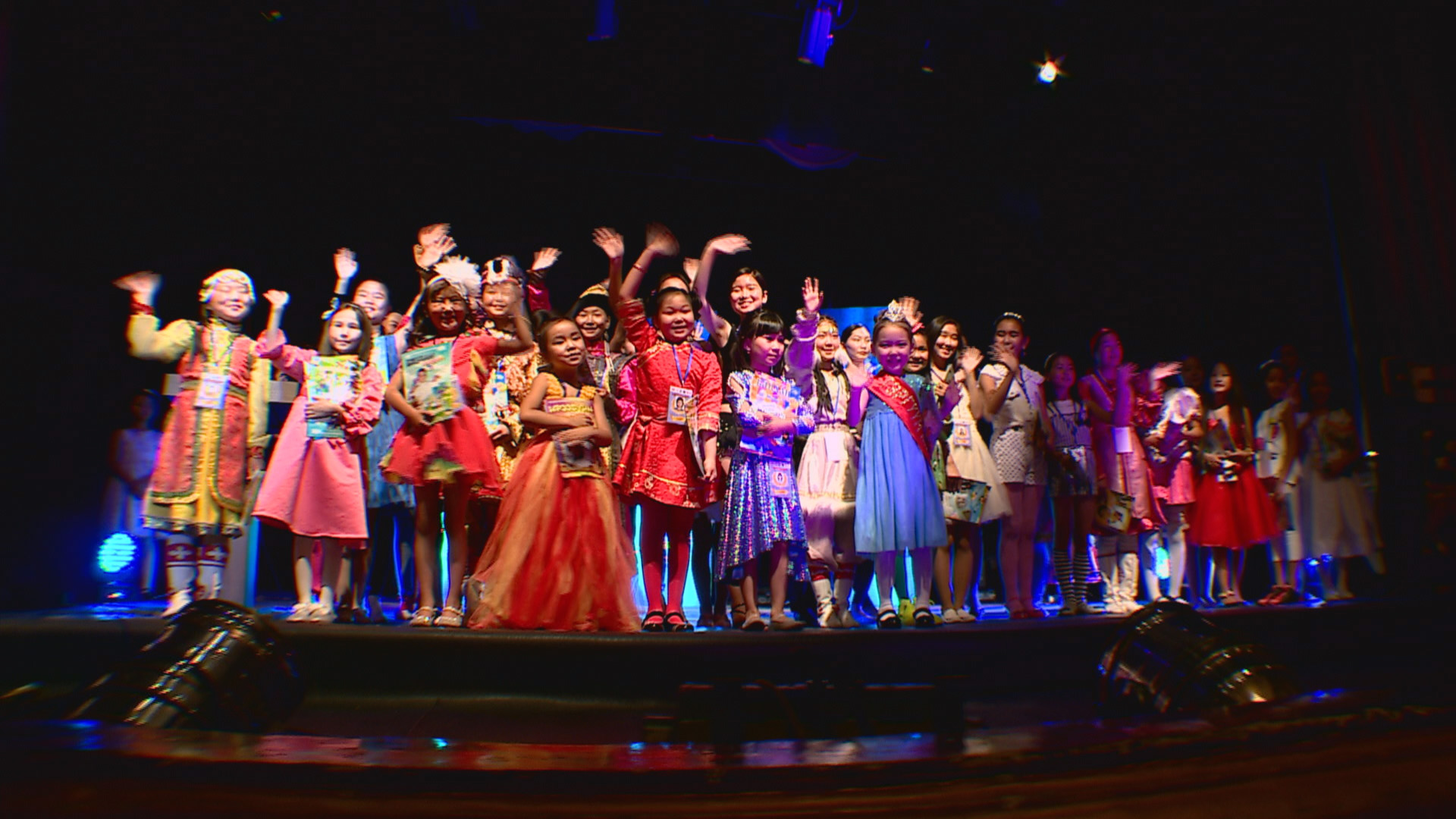 Үндэсний ялагч Турк улсын Анталия хотруу аялна